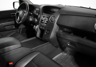 Подержанный автомобиль Honda Pilot 2013 года (15 фото)