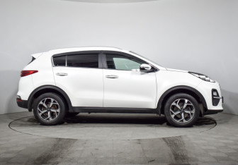 Подержанный автомобиль Kia Sportage 2018 года (4 фото)