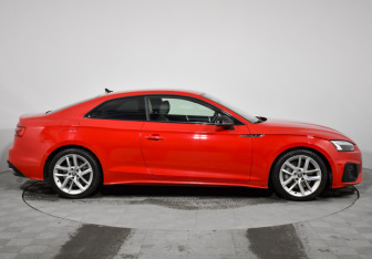 Подержанный автомобиль Audi A5 Coupe 2020 года (4 фото)