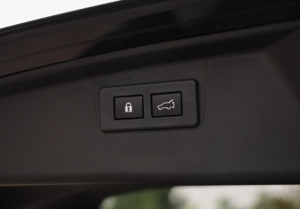 Подержанный автомобиль Subaru Outback Wagon 2022 года (39 фото)