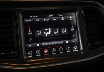 Подержанный автомобиль Dodge Challenger 2019 года (18 фото)