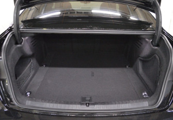 Подержанный автомобиль Audi A6 Sedan 2024 года (19 фото)