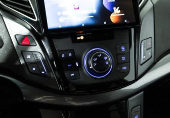 Подержанный автомобиль Hyundai i40 Sedan 2016 года (16 фото)