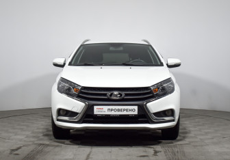 Подержанный автомобиль LADA (ВАЗ) Vesta Wagon 2020 года (2 фото)