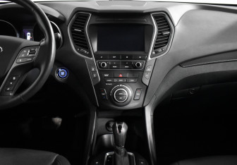 Подержанный автомобиль Hyundai Santa Fe 2017 года (17 фото)