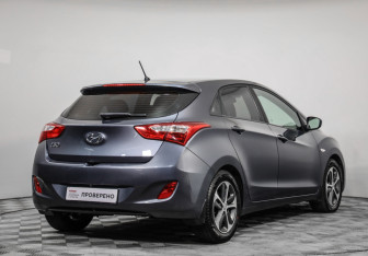 Подержанный автомобиль Hyundai i30 Hatchback 2016 года (5 фото)