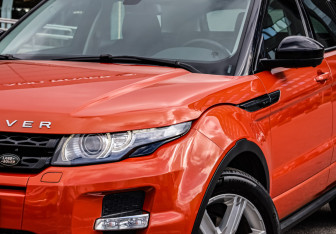 Подержанный автомобиль Land Rover Range Rover Evoque 2014 года (2 фото)