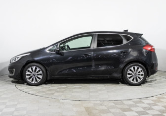 Подержанный автомобиль Kia Ceed Hatchback 2017 года (8 фото)