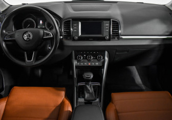 Подержанный автомобиль Skoda Karoq 2020 года (14 фото)