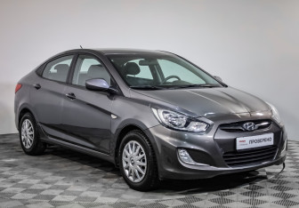 Подержанный автомобиль Hyundai Solaris Sedan 2011 года (3 фото)