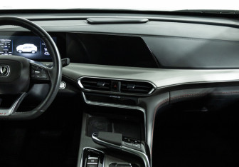 Подержанный автомобиль Changan UNI-T 2023 года (14 фото)