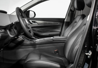 Подержанный автомобиль Evolute i-SPACE 2024 года (13 фото)