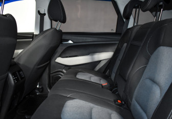 Подержанный автомобиль Chevrolet Captiva 2022 года (13 фото)