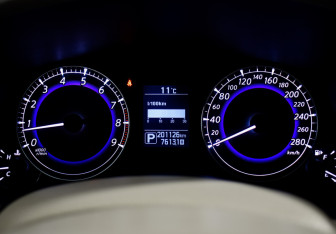 Подержанный автомобиль Infiniti QX50 2015 года (21 фото)