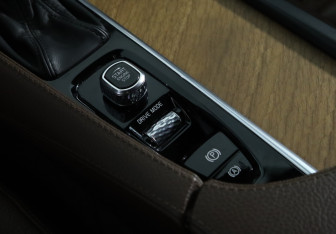 Подержанный автомобиль Volvo XC90 2021 года (20 фото)
