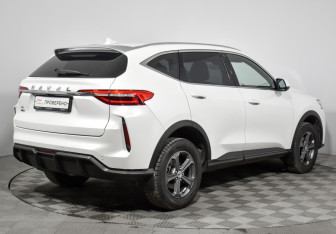 Подержанный автомобиль Haval F7 2024 года (5 фото)