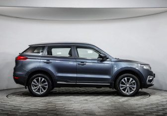 Подержанный автомобиль Geely Atlas 2021 года (4 фото)