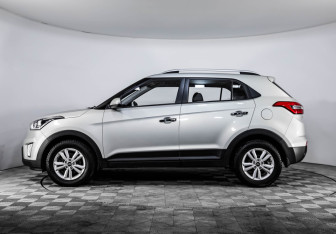 Подержанный автомобиль Hyundai Creta 2019 года (8 фото)