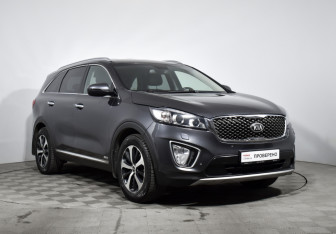 Подержанный автомобиль Kia Sorento 2017 года (3 фото)