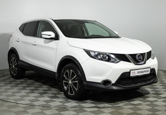 Подержанный автомобиль Nissan Qashqai 2017 года (3 фото)