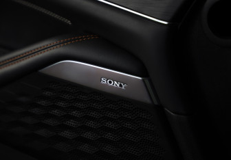 Подержанный автомобиль Changan UNI-K 2023 года (25 фото)