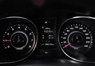Подержанный автомобиль Hyundai Santa Fe 2013 года (13 фото)
