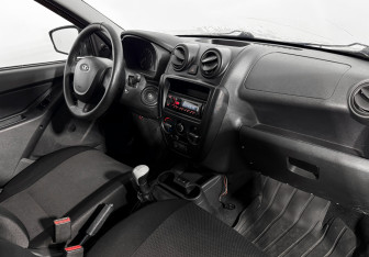 Подержанный автомобиль LADA (ВАЗ) Granta Liftback 2014 года (12 фото)