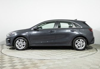 Подержанный автомобиль Kia Ceed Hatchback 2018 года (8 фото)