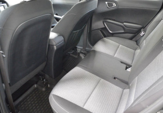 Подержанный автомобиль Kia Soul 2022 года (11 фото)