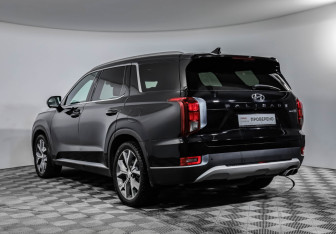 Подержанный автомобиль Hyundai Palisade 2021 года (7 фото)