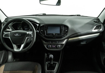 Подержанный автомобиль LADA (ВАЗ) Vesta Sedan 2018 года (13 фото)