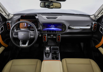 Подержанный автомобиль Haval Dargo 2023 года (10 фото)