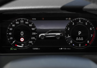 Подержанный автомобиль Land Rover Range Rover Velar 2019 года (15 фото)