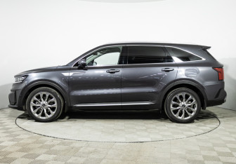 Подержанный автомобиль Kia Sorento 2020 года (8 фото)