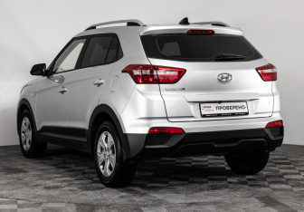 Подержанный автомобиль Hyundai Creta 2021 года (7 фото)
