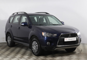 Подержанный автомобиль Mitsubishi Outlander 2011 года (3 фото)