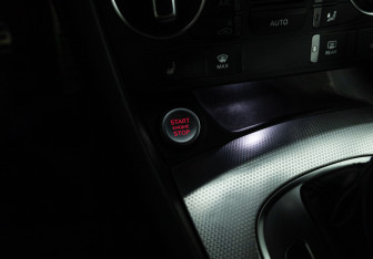 Подержанный автомобиль Audi Q3 2015 года (17 фото)