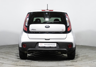 Подержанный автомобиль Kia Soul 2018 года (6 фото)