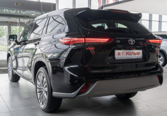 Новый Toyota Highlander 2026 (7 фото)