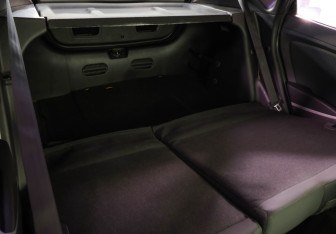 Подержанный автомобиль Hyundai Solaris Hatchback 2012 года (24 фото)