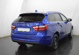 Подержанный автомобиль LADA (ВАЗ) Vesta Wagon 2021 года (5 фото)