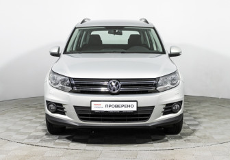 Подержанный автомобиль Volkswagen Tiguan 2012 года (2 фото)