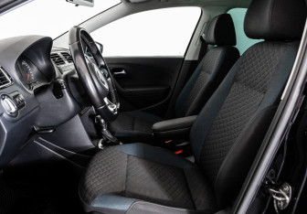 Подержанный автомобиль Volkswagen Polo Sedan 2019 года (16 фото)