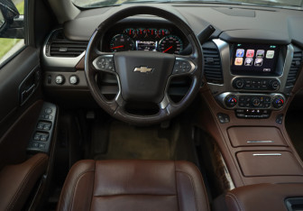 Подержанный автомобиль Chevrolet Tahoe 2016 года (13 фото)