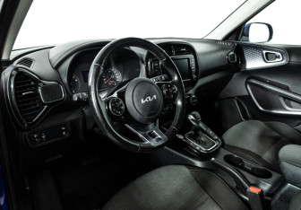 Подержанный автомобиль Kia Soul 2022 года (11 фото)