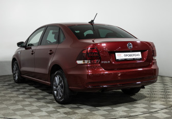 Подержанный автомобиль Volkswagen Polo Sedan 2019 года (7 фото)