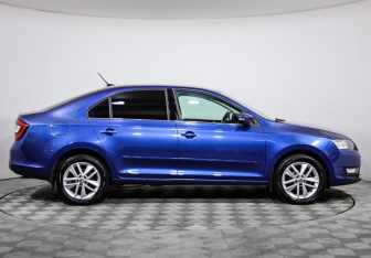 Подержанный автомобиль Skoda Rapid Liftback 2018 года (4 фото)