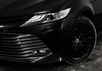 Подержанный автомобиль Toyota Camry Sedan 2019 года (2 фото)