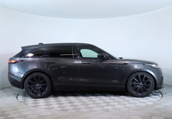 Подержанный автомобиль Land Rover Range Rover Velar 2018 года (4 фото)