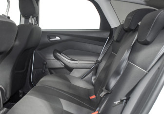 Подержанный автомобиль Ford Focus Wagon 2014 года (11 фото)